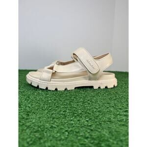 WMNS Coach Leather Sports Sandal Chalk Size 7.5